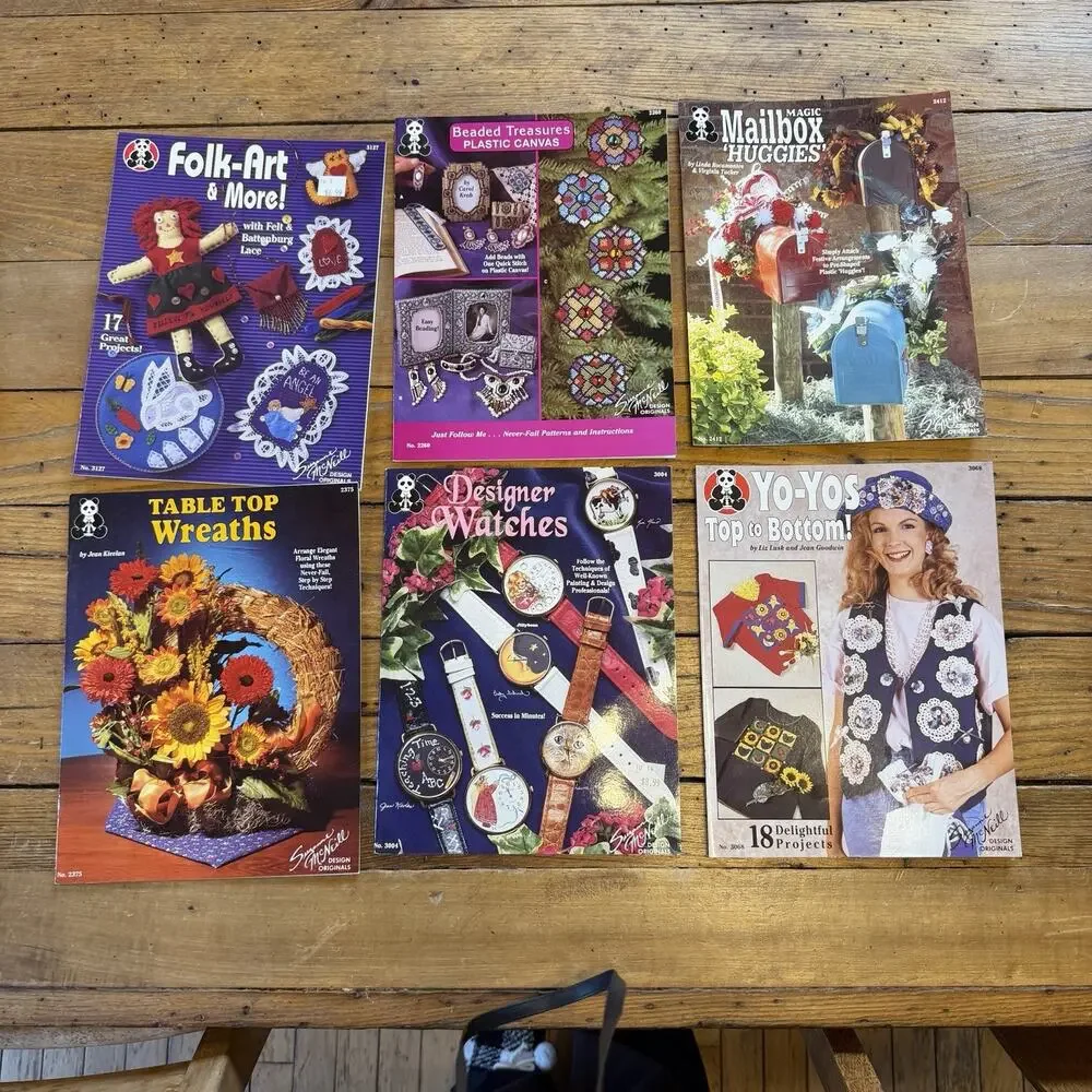 Vtg Craft Pattern Book Lot Plastic Canvas Folk Art Wreaths Yo Yo Sewing DIY